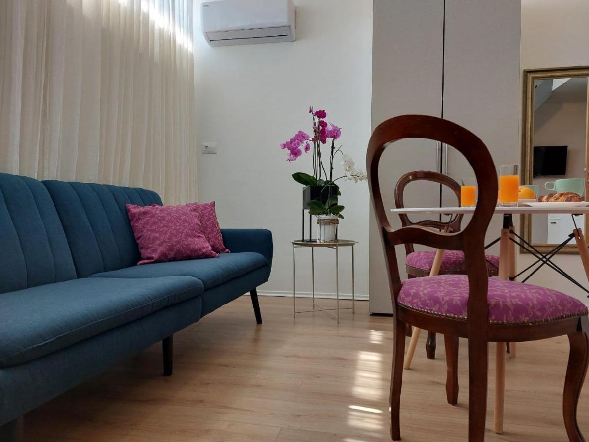 Apartmani Roza Pula Exterior photo